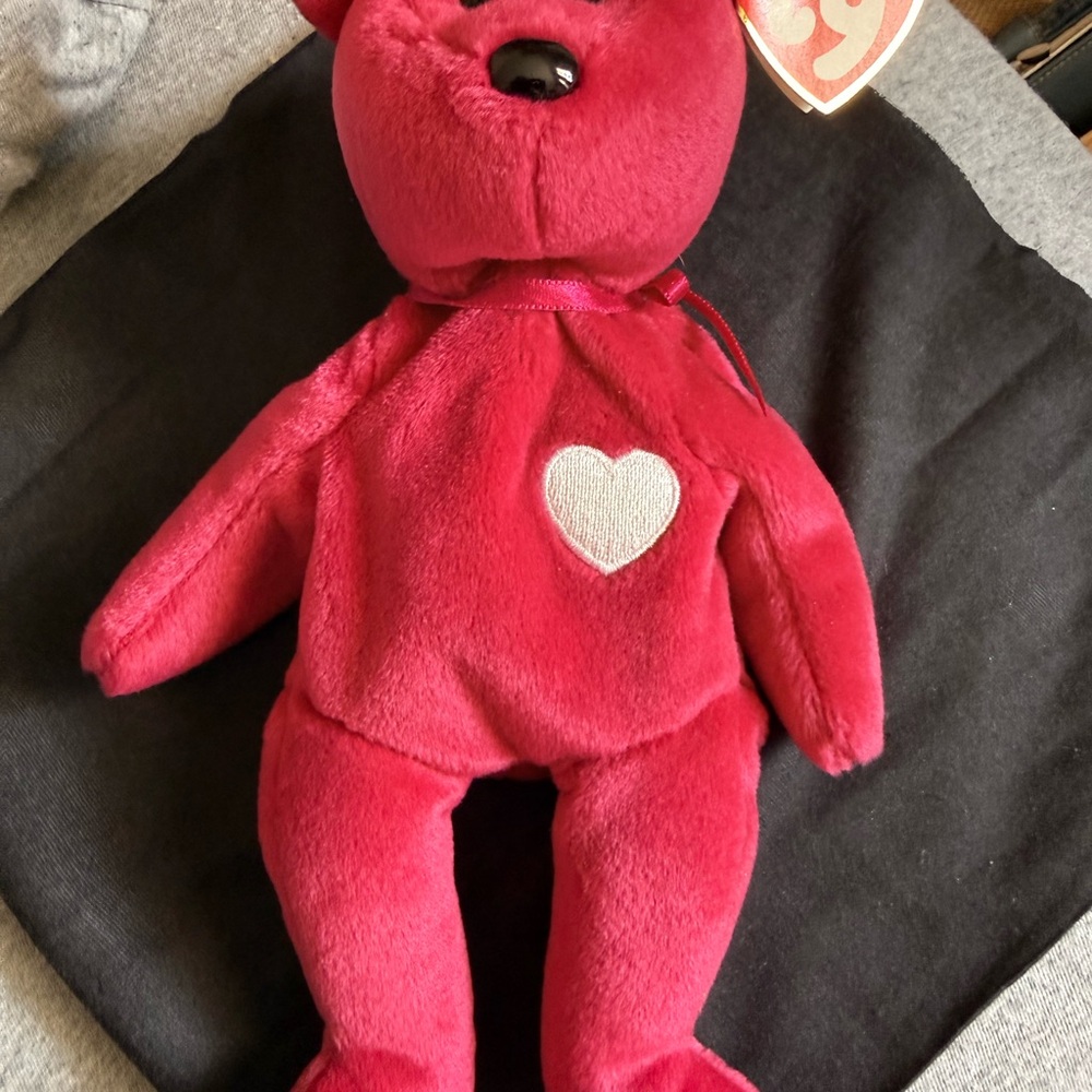 Original Ty Beanie baby rare Valentina bear w/ errors on tush tag